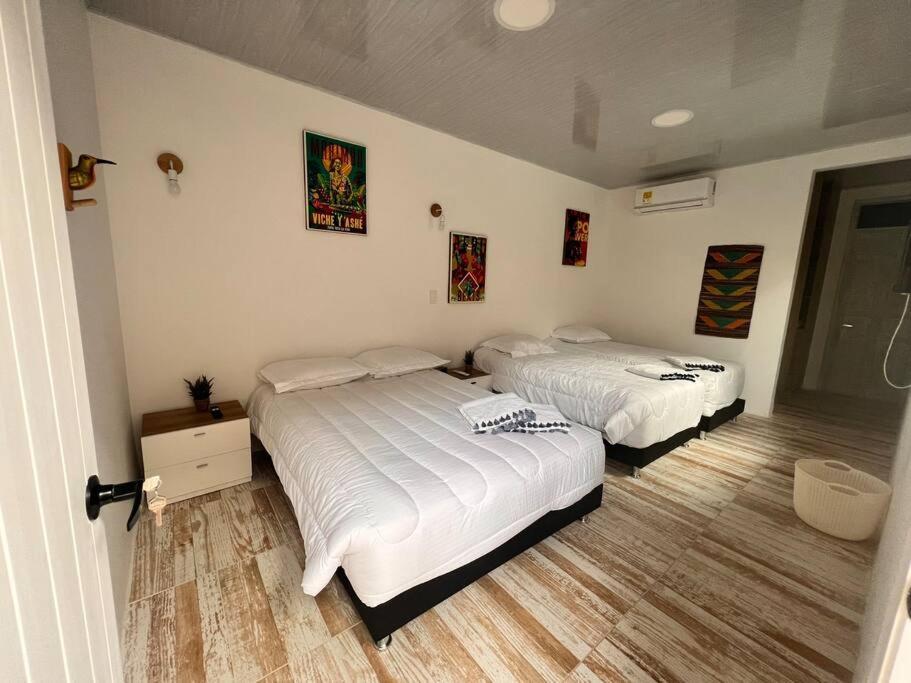 Nueva En San Antonio Cali, La Casa De Tona Villa Bagian luar foto