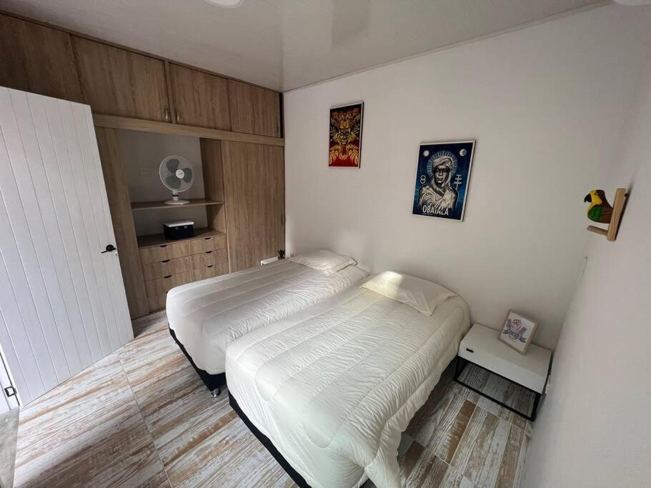 Nueva En San Antonio Cali, La Casa De Tona Villa Bagian luar foto
