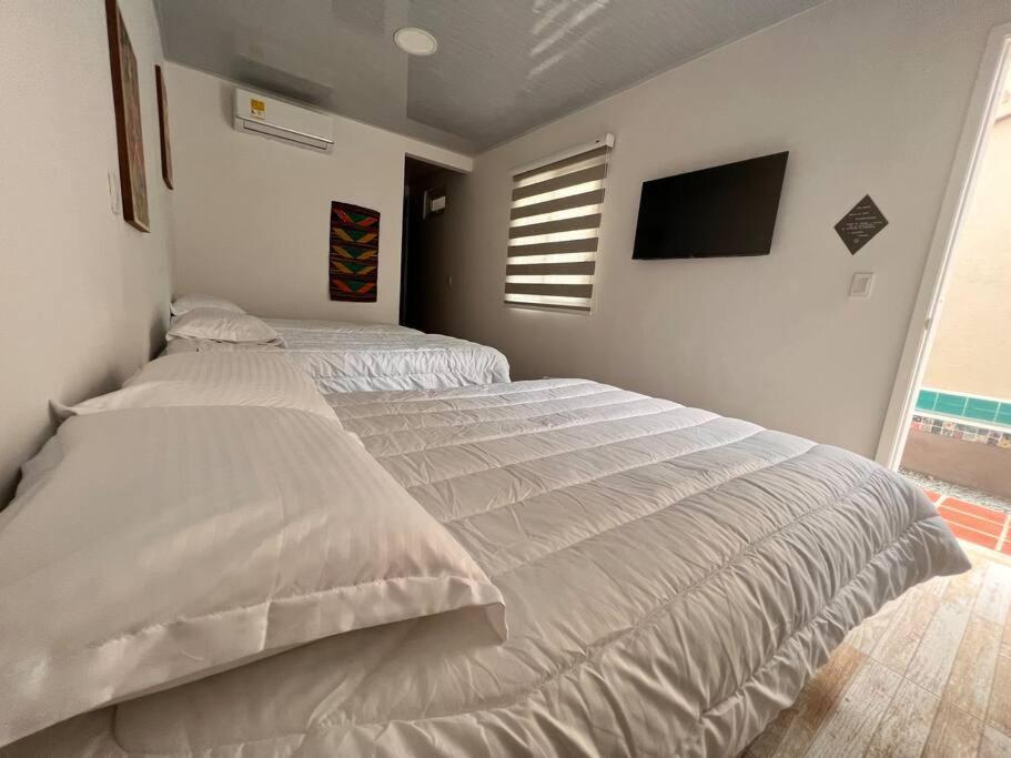 Nueva En San Antonio Cali, La Casa De Tona Villa Bagian luar foto