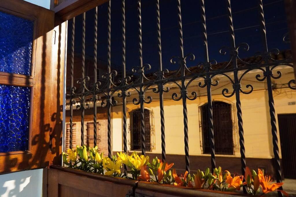 Nueva En San Antonio Cali, La Casa De Tona Villa Bagian luar foto